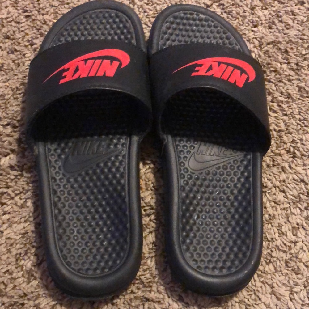 Nike Slides. Size 7 in women’s.